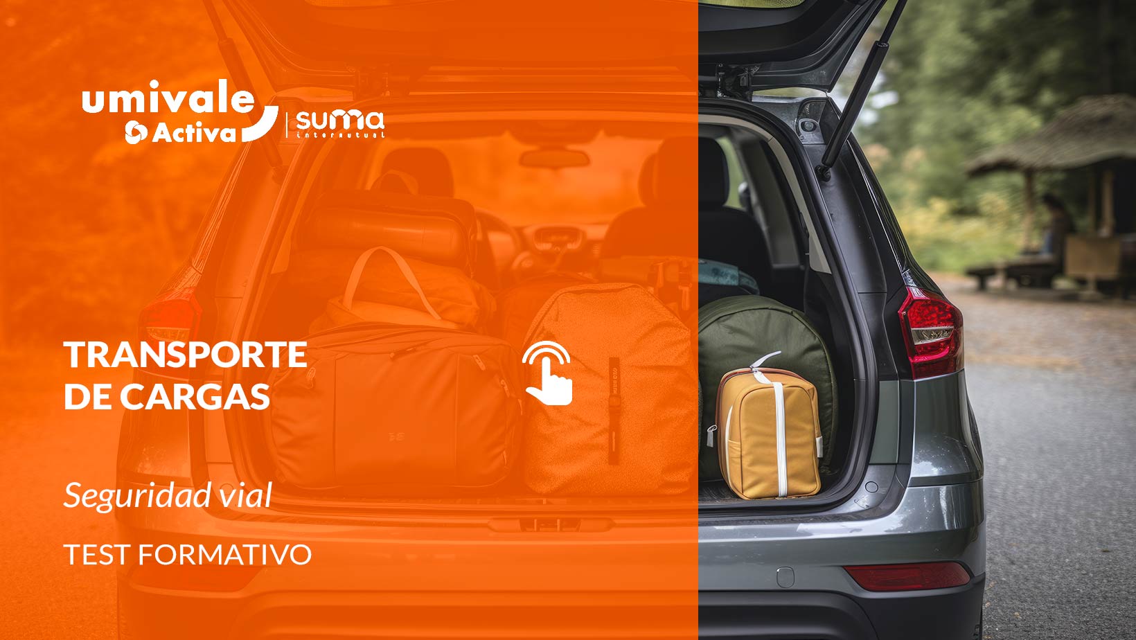 Primer plano de un coche lleno de maletas para viajar.